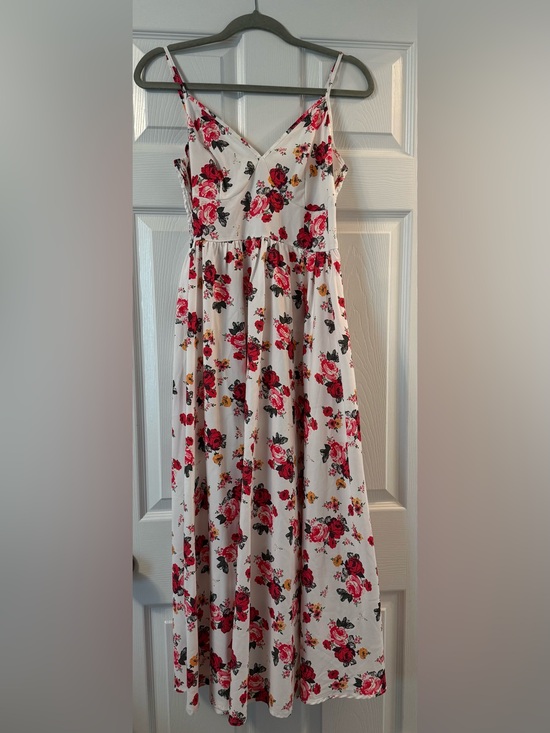 SHEIN Dresses & Skirts - SHEIN White Maxi Dress with Red & Pink Rose Print